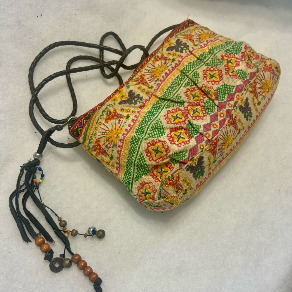Limited Edition Tapestry Embroidered Purse Braided Strap EUC